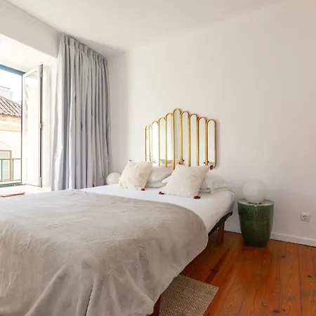 Alfama - Sé Cathedral | Cheese&wine * Lisbona