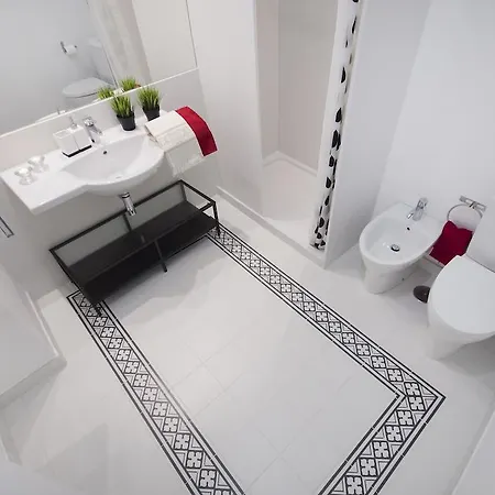 Alfama - Sé Cathedral | Cheese&wine * Lisbona