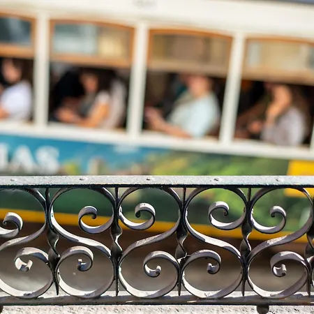 Alfama - Se Cathedral | Cheese & Wine