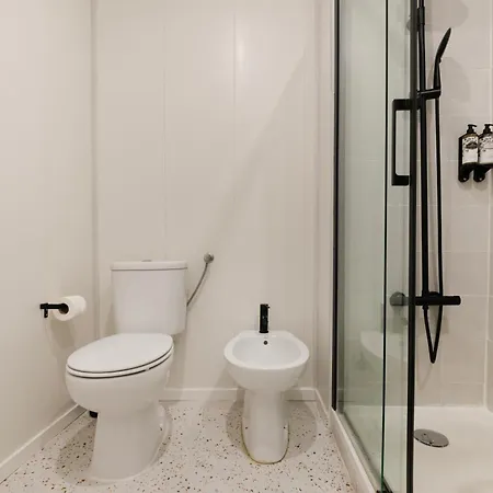 Alfama - Se Cathedral | Cheese & Wine Lisbon