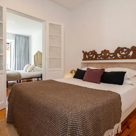 Alfama - Se Cathedral | Cheese & Wine * Lisbon