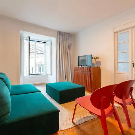 Alfama - Se Cathedral | Cheese & Wine