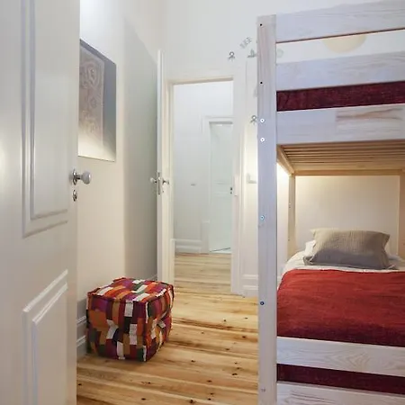 Alfama - Se Cathedral | Cheese & Wine