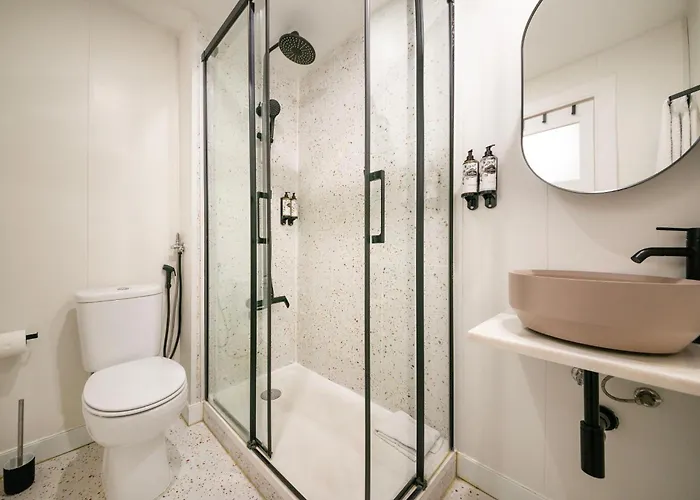 Alfama - Sé Cathedral | Cheese&wine Lisboa