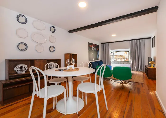 Alfama - Sé Cathedral | Cheese&wine *