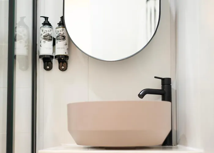 Alfama - Se Cathedral | Cheese & Wine Appartement *