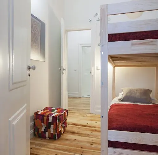 Alfama - Se Cathedral | Cheese & Wine